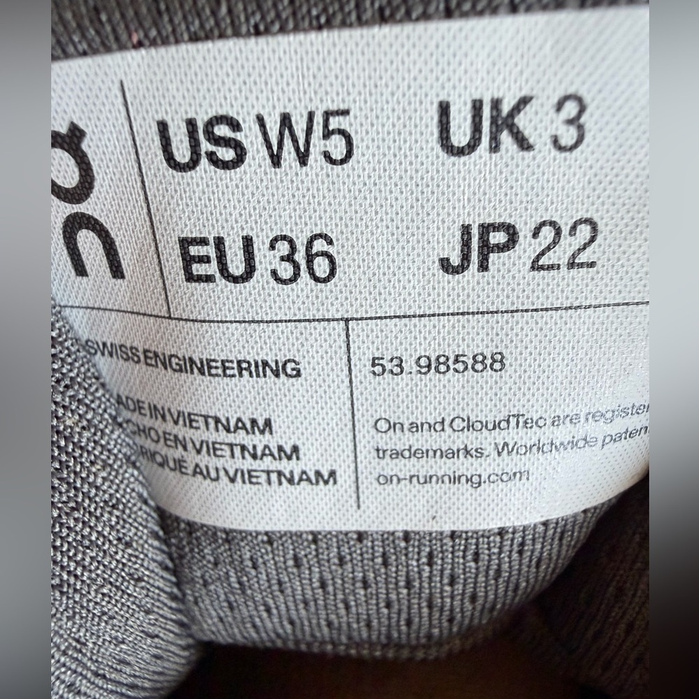 On Womens Cloudtrax Textile Synthetic Boots size 5 women’s - Picture 8 of 11